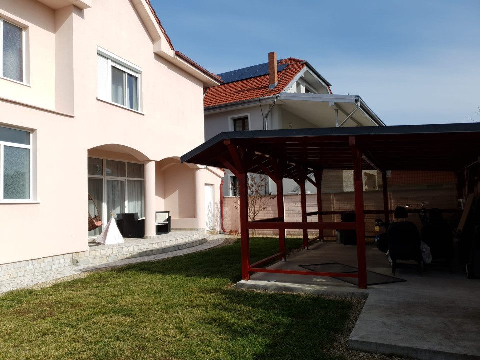 Casă Sânmartin regim P+1, cu 5 camere spațioase,Teren 559mp,front stradal 21,69m