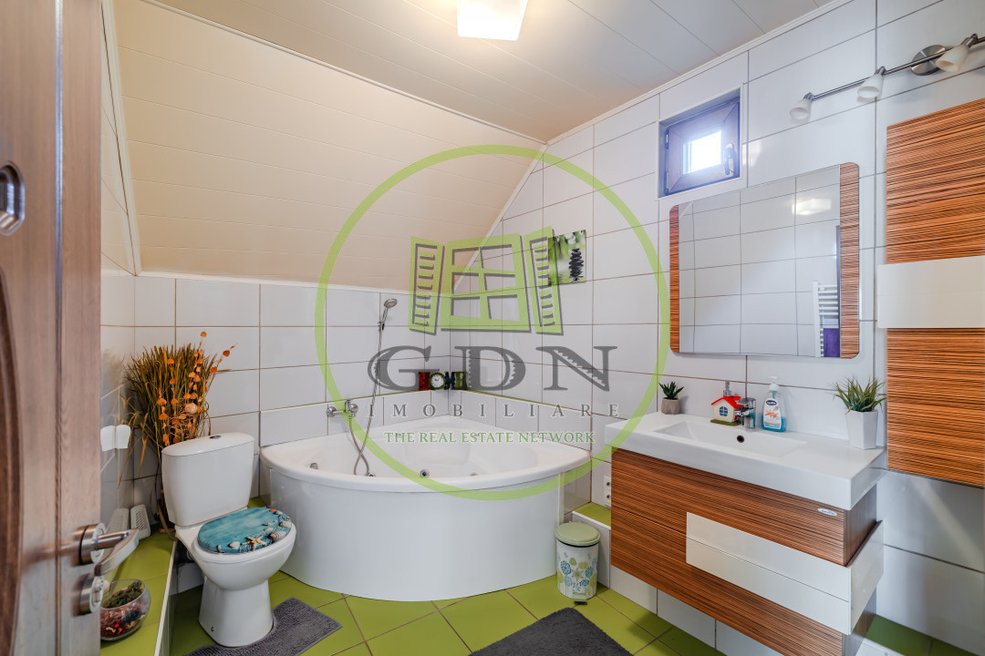 Casa individuala, | 7 camere |, Poplaca, judetul Sibiu