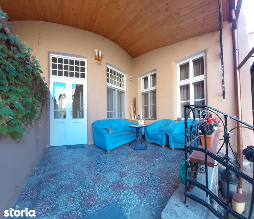 Casă 3 camere, utilă, mobilată, zona Universității