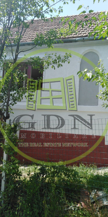 Casa 5 camere cu teren de 1200mp spre vanzare in Ludos jud Sibiu