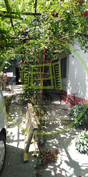 Casa 5 camere cu teren de 1200mp spre vanzare in Ludos jud Sibiu