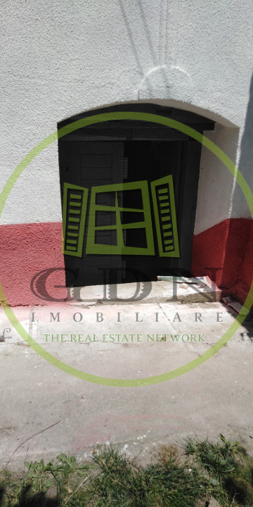 Casa 5 camere cu teren de 1200mp spre vanzare in Ludos jud Sibiu