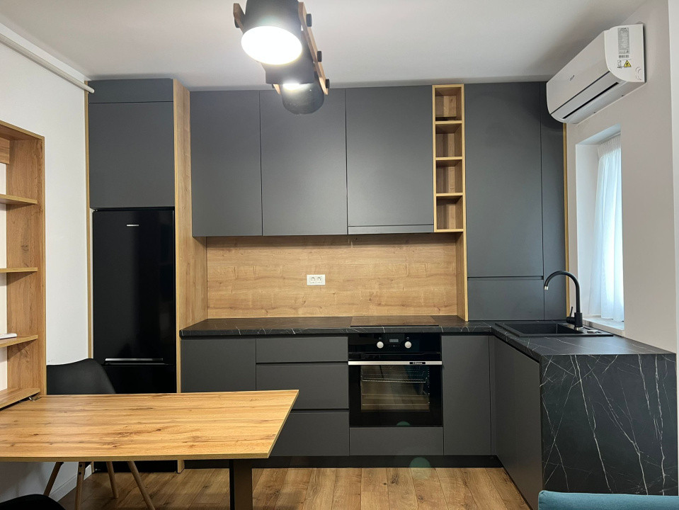 Bloc Nou Apartament cu o camera mobilat centru vechi 