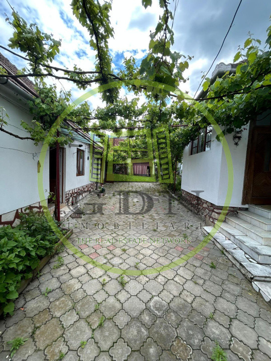 Casa individuala, 6 camere | 2109 mp teren |, localitatea Rusi, judetul Sibiu