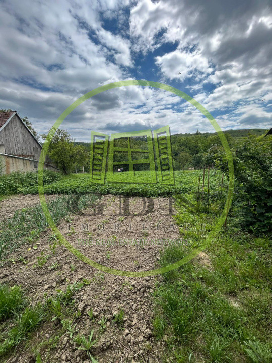 Casa individuala, 6 camere | 2109 mp teren |, localitatea Rusi, judetul Sibiu