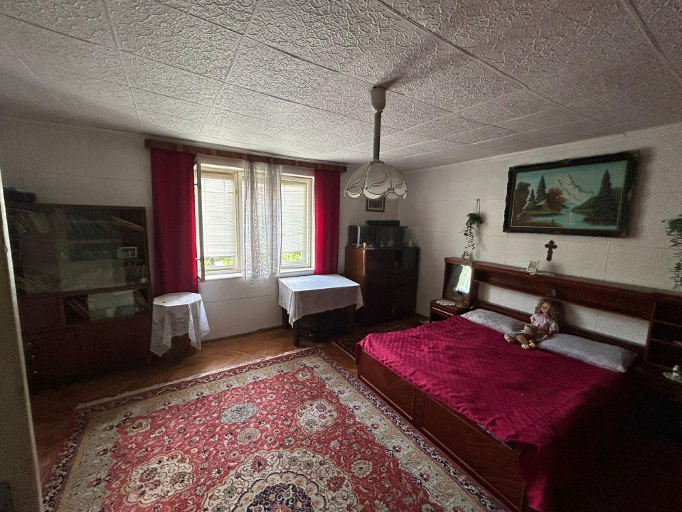 Casa individuala, 6 camere | 2109 mp teren |, localitatea Rusi, judetul Sibiu