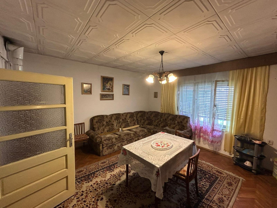 Casa individuala, 6 camere | 2109 mp teren |, localitatea Rusi, judetul Sibiu