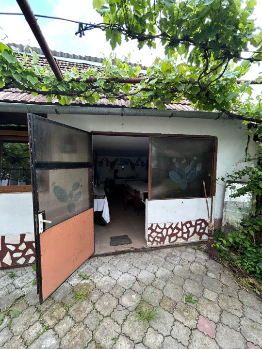 Casa individuala, 6 camere | 2109 mp teren |, localitatea Rusi, judetul Sibiu