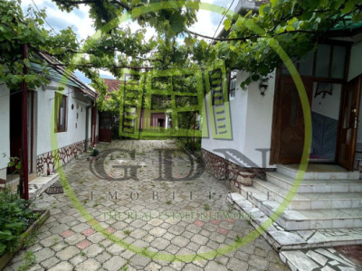 Casa individuala, 6 camere | 2109 mp teren |, localitatea Rusi, judetul Sibiu