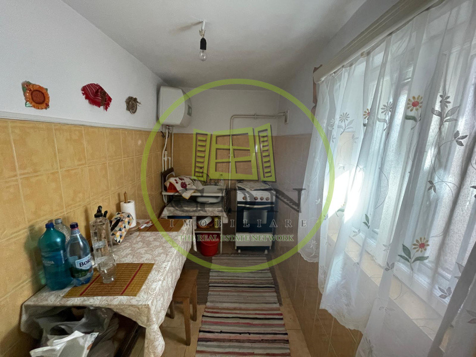 Casă parter bilaterală cu teren de 401mp și toate utilitățile în Catargiu 