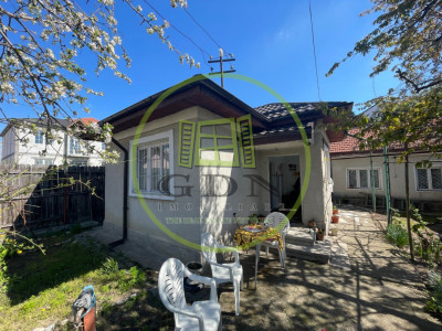 Casă parter bilaterală cu teren de 401mp și toate utilitățile în Catargiu 