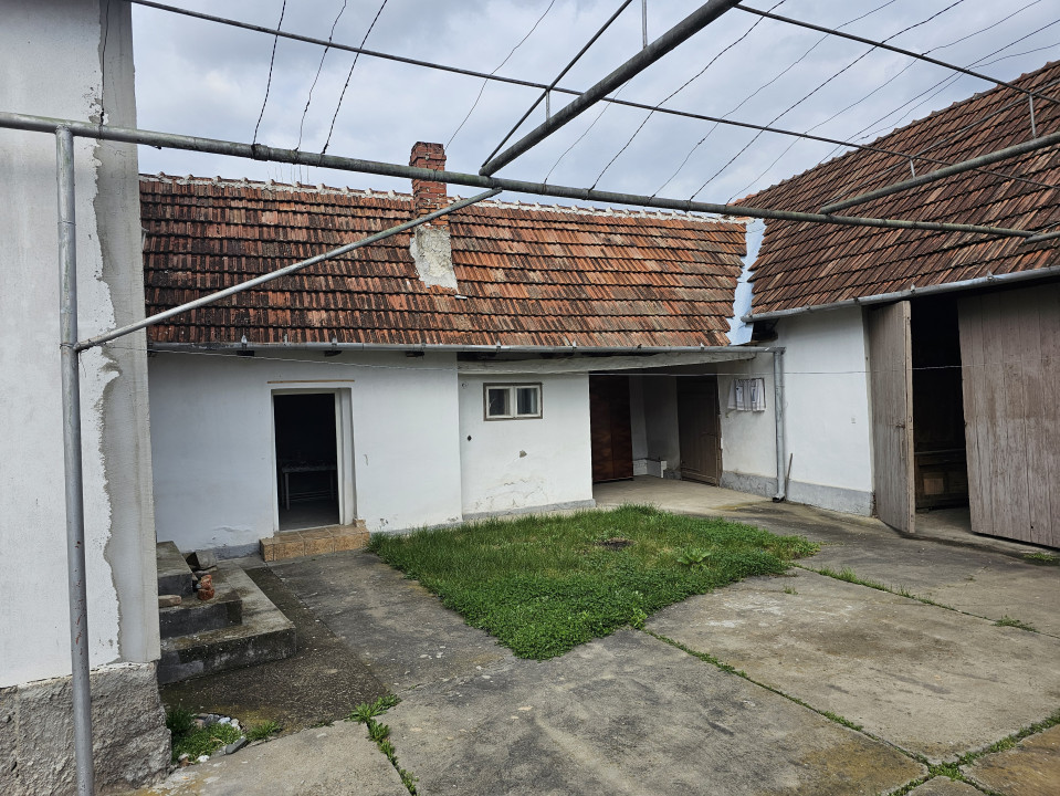 Casă la țară cu 5 camere + teren suprafață 532 mp, Comuna Lunca, Bihor