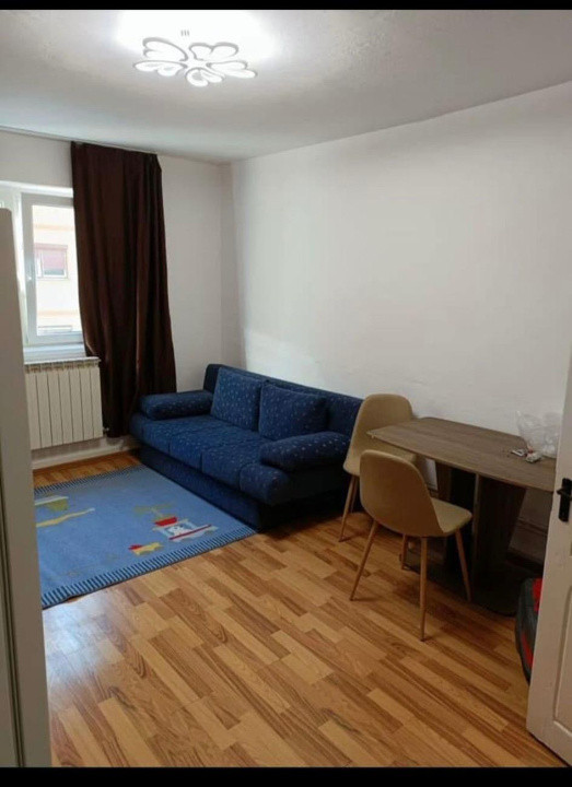 Garsonieră de vânzare în Sibiu- zona Broscărie, complet mobilată și utilata