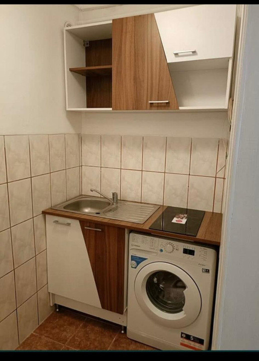 Garsonieră de vânzare în Sibiu- zona Broscărie, complet mobilată și utilata
