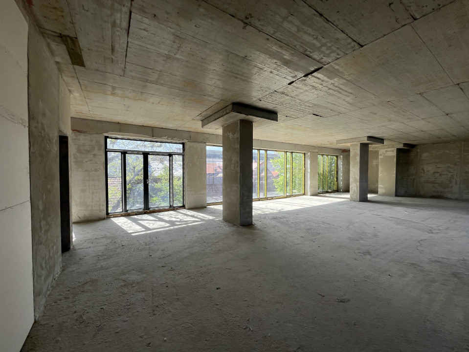 Spații comerciale ultracentrale