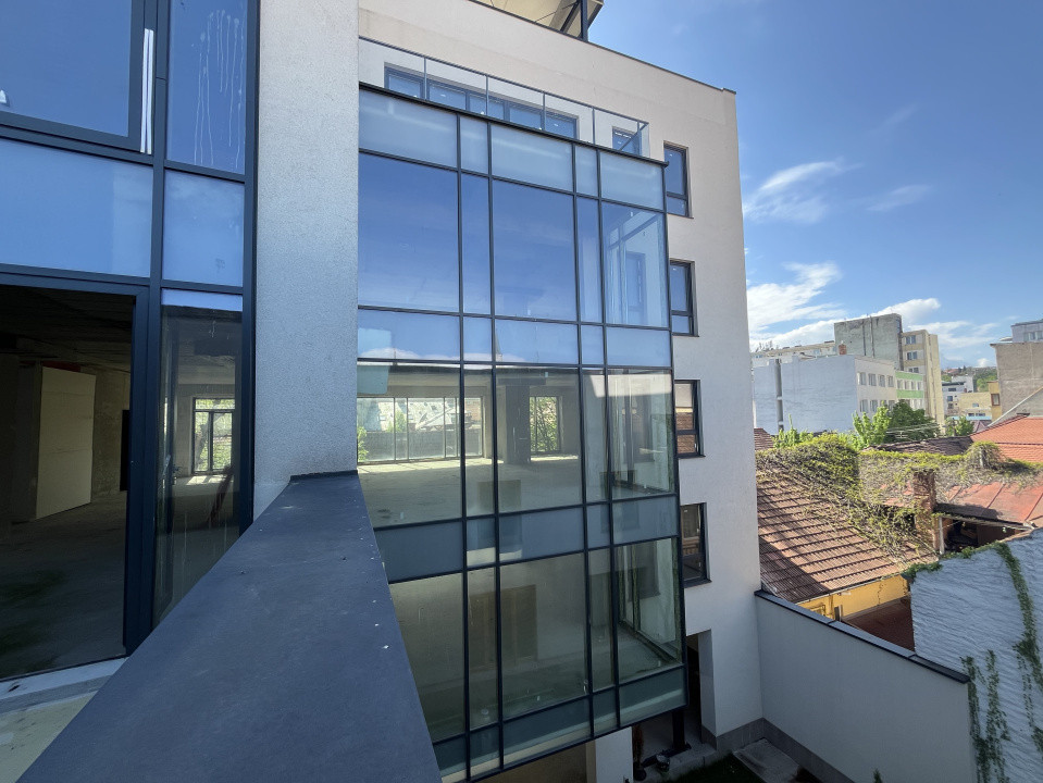 Spații comerciale ultracentrale