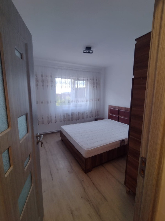 Apartament 4 camere suprafata utila76mp spre inchiriere in Vasile Aron