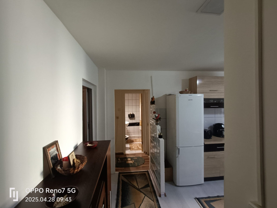 Apartament cu 3 camere și spațiu comercial de vânzare in Reghin str. Făgăraşului