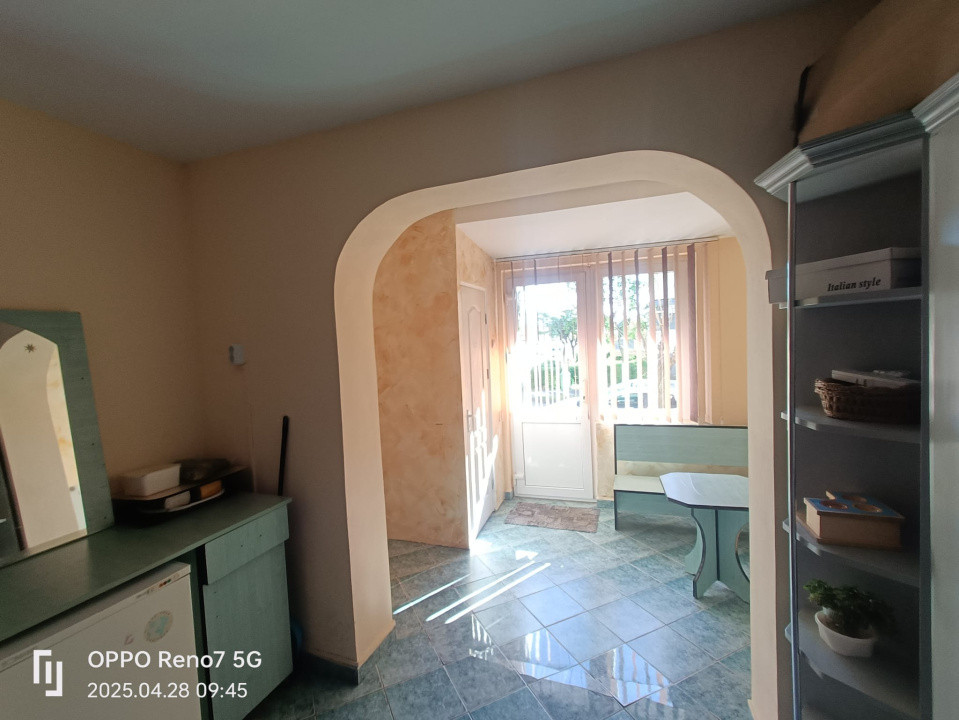 Apartament cu 3 camere și spațiu comercial de vânzare in Reghin str. Făgăraşului