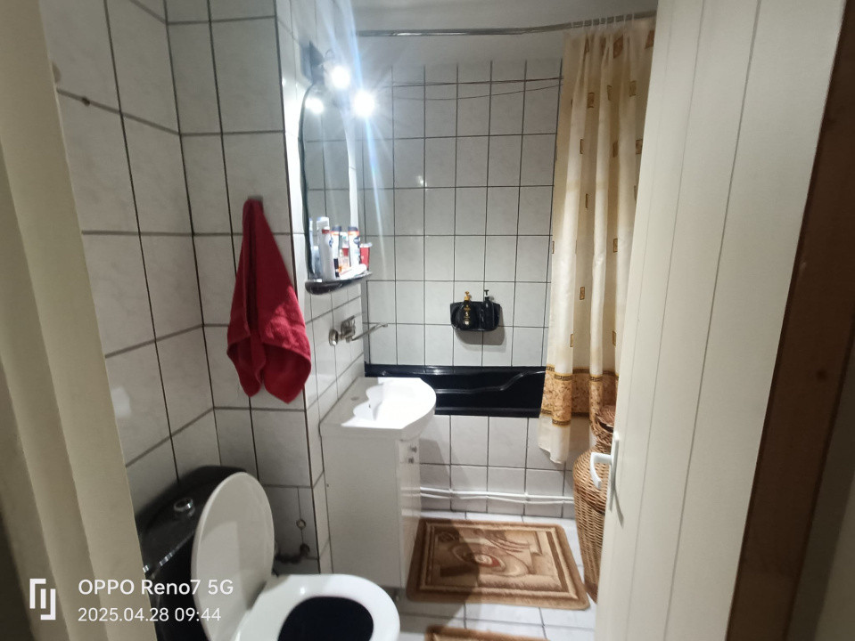 Apartament cu 3 camere și spațiu comercial de vânzare in Reghin str. Făgăraşului