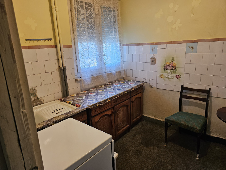 Apartament cu 2 camere, decomandat, suprafață utilă 47,45 mp, Ștei