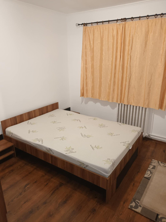 Apartament decomandat , 3 camere , 57 mp , Vasile Aaron