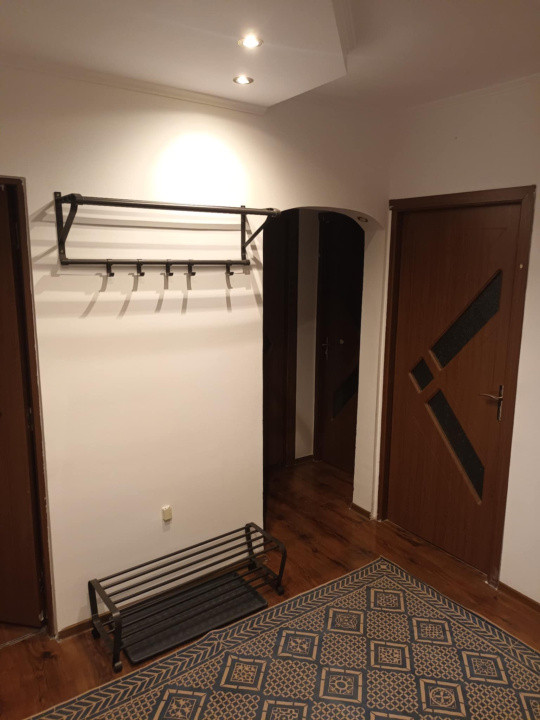 Apartament decomandat , 3 camere , 57 mp , Vasile Aaron