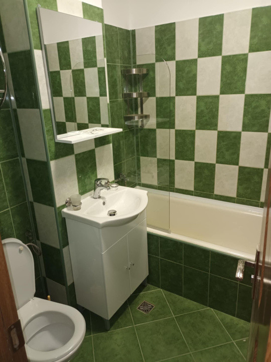 Apartament decomandat , 3 camere , 57 mp , Vasile Aaron