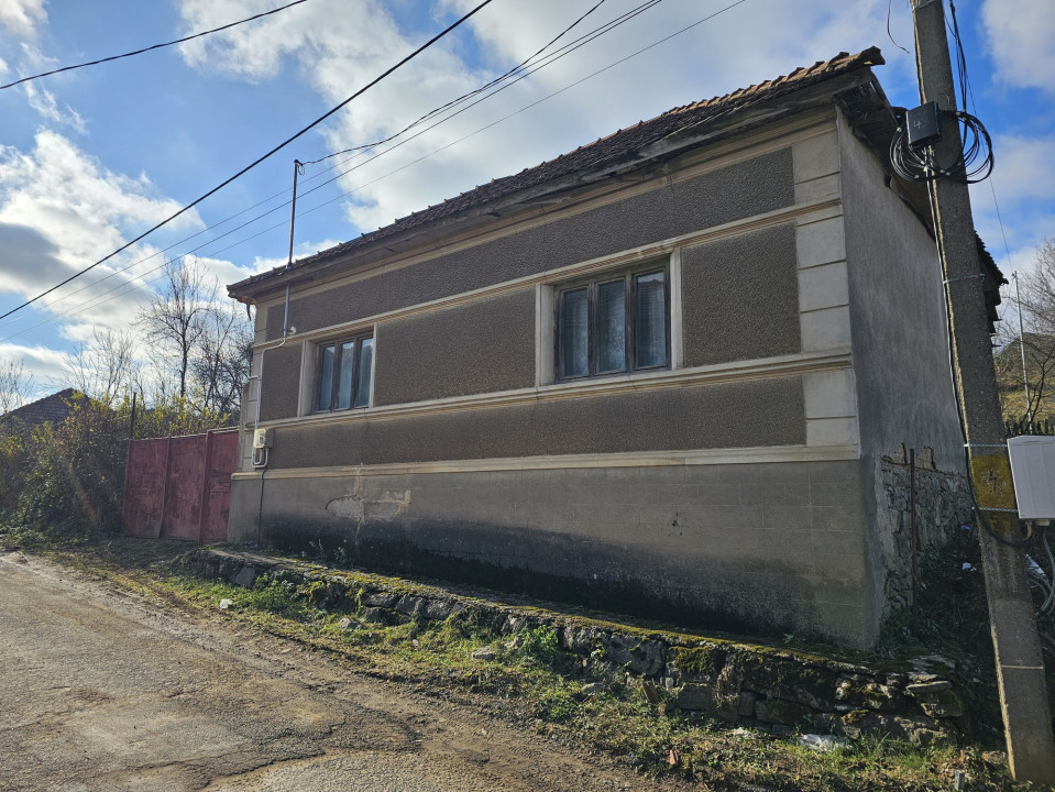 Casă de vacanță cu 3 camere + teren suprafață 2.928 mp, Călugări, Bihor