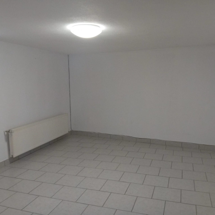 Casa mare de inchiriat in zona ultracentrala!