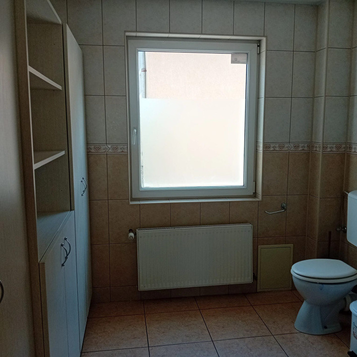Casa mare de inchiriat in zona ultracentrala!