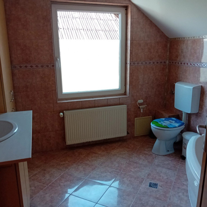 Casa mare de inchiriat in zona ultracentrala!