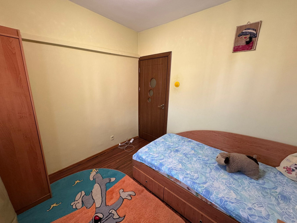 Apartament 3 camere, decomandat, 72mp, cartier 1 Mai, zona Scoala 36