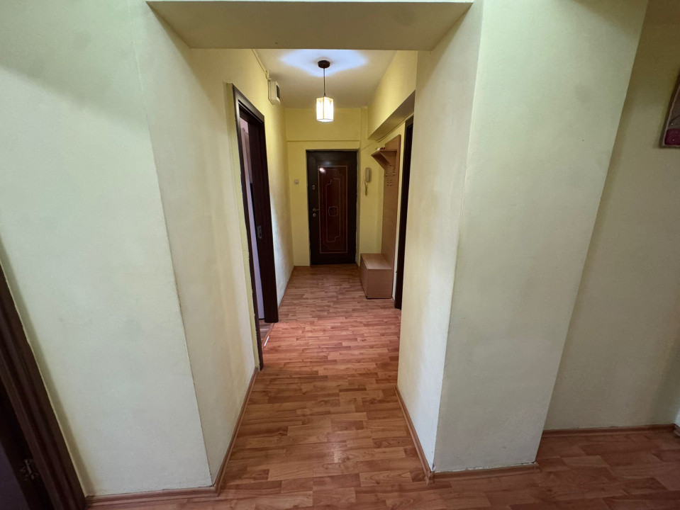 Apartament 3 camere, decomandat, 72mp, cartier 1 Mai, zona Scoala 36