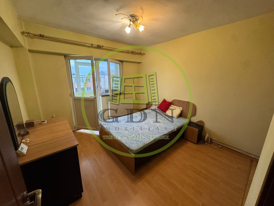 Apartament 3 camere, decomandat, 72mp, cartier 1 Mai, zona Scoala 36