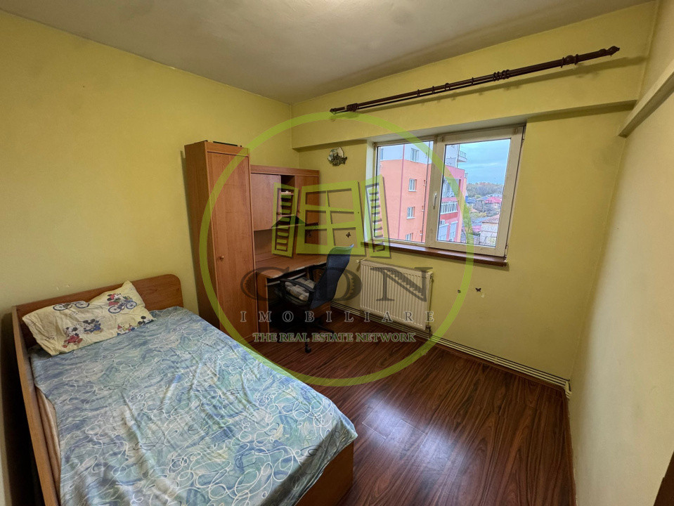 Apartament 3 camere, decomandat, 72mp, cartier 1 Mai, zona Scoala 36