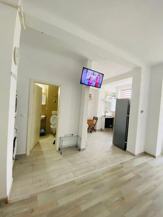 Garsoniera moderna de inchiriat , 32 mp , zona Selimbar