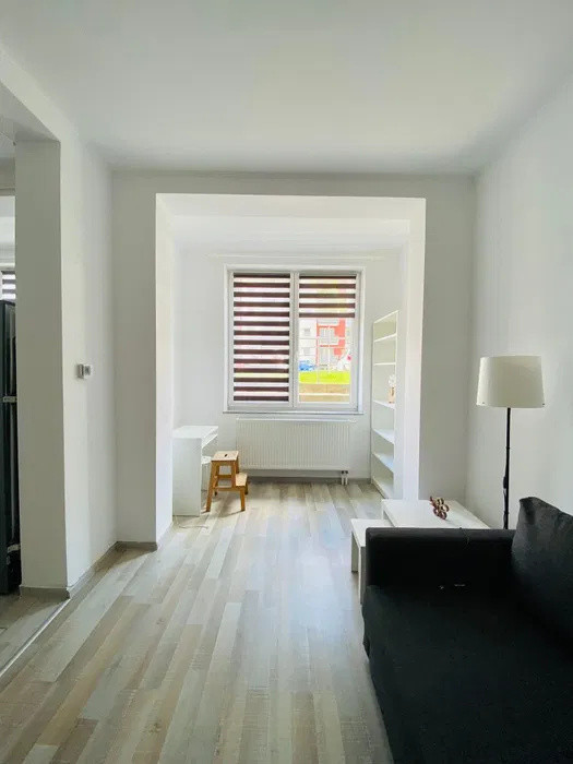 Garsoniera moderna de inchiriat , 32 mp , zona Selimbar