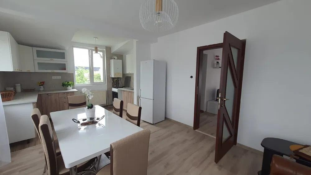 Închiriere apart în vilă, 100 mp., mobilat, 4 cam., Gruia, 650 Eur