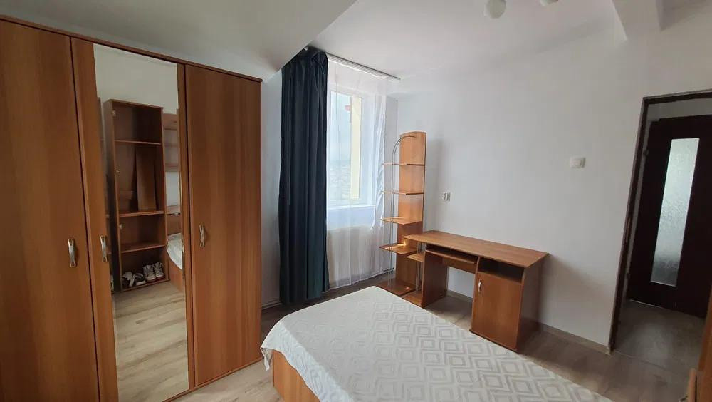 Închiriere apart în vilă, 100 mp., mobilat, 4 cam., Gruia, 650 Eur