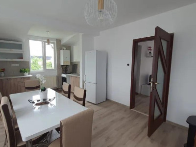Închiriere apart în vilă, 100 mp., mobilat, 4 cam., Gruia, 650 Eur