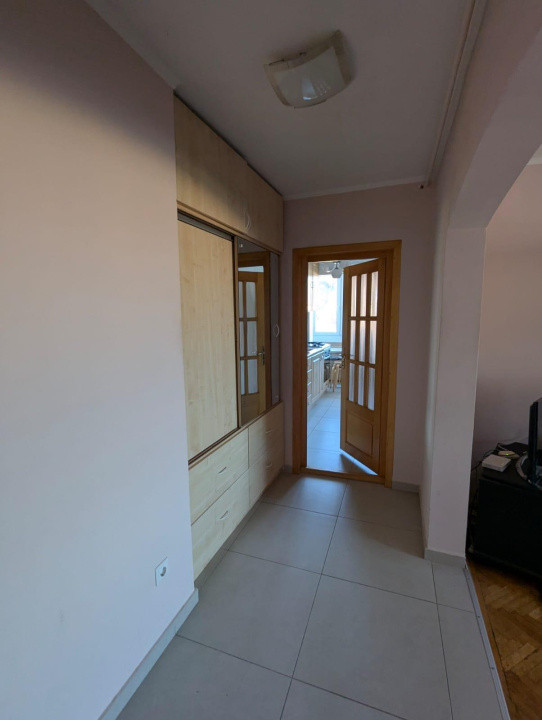 Închiriere apartament mobilat, 3 camere, Grigorescu, 550 Eur