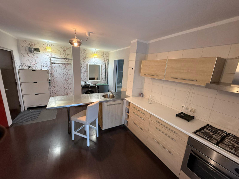 Apartament 3 camere cu mutare imediata - Zona Baneasa