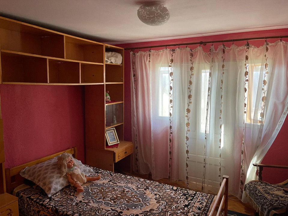 Casă P+M cu toate utilitățile și teren de 468mp în Bariera Vâlcii