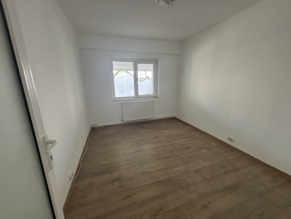 Apartament 3 camere cu extindere , strada Petru Rares!! 