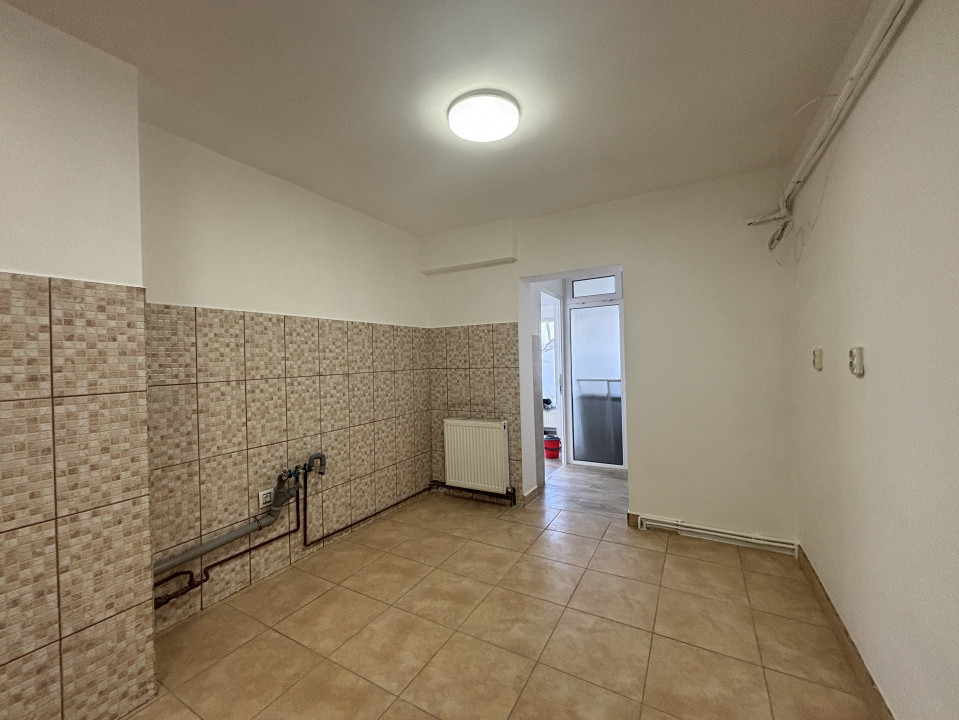 Apartament 3 camere cu extindere , strada Petru Rares!! 