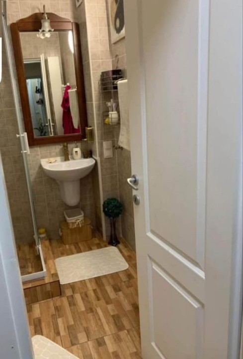 APARTAMENT DE VANZARE, 3 CAM, ET 4/4
