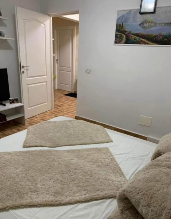 APARTAMENT DE VANZARE, 3 CAM, ET 4/4