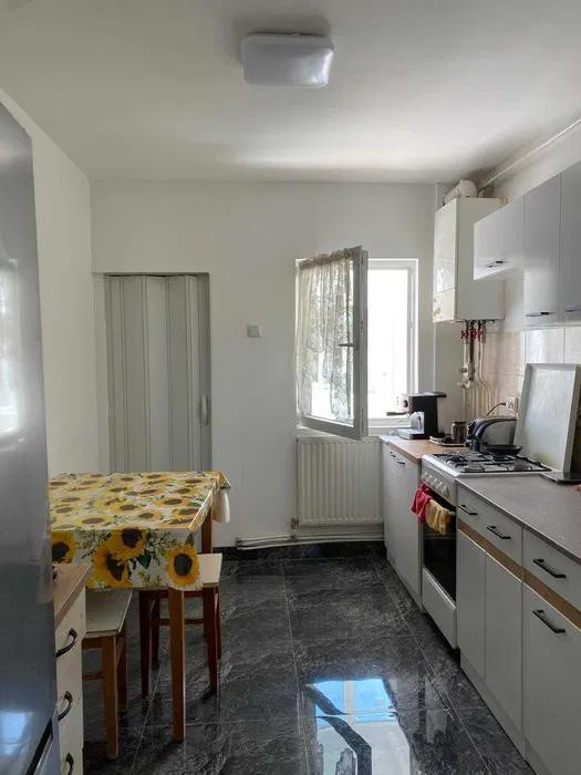 Ocazie! Apart. 3 camere, 2 băi, 69 mp., Calea Mănăștur, 175000 Eur