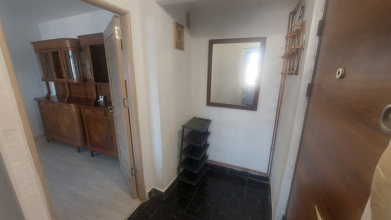 Apartament 2 camere semidecomandat, Nicolae Titulescu zona Fantasy Park
